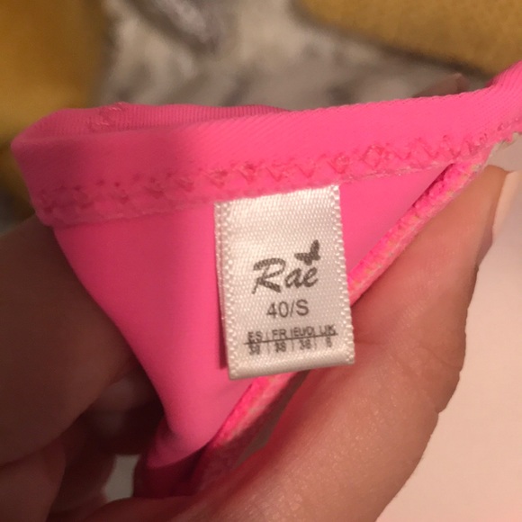 💘HOT PINK BATHING SUITE TOP - Picture 6 of 6